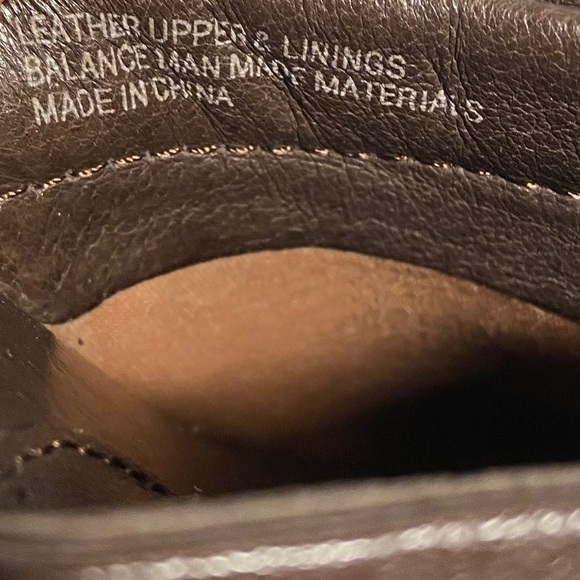 Born Women's Brown Leather Split Toe Mule Size 7 - Picture 9 of 9